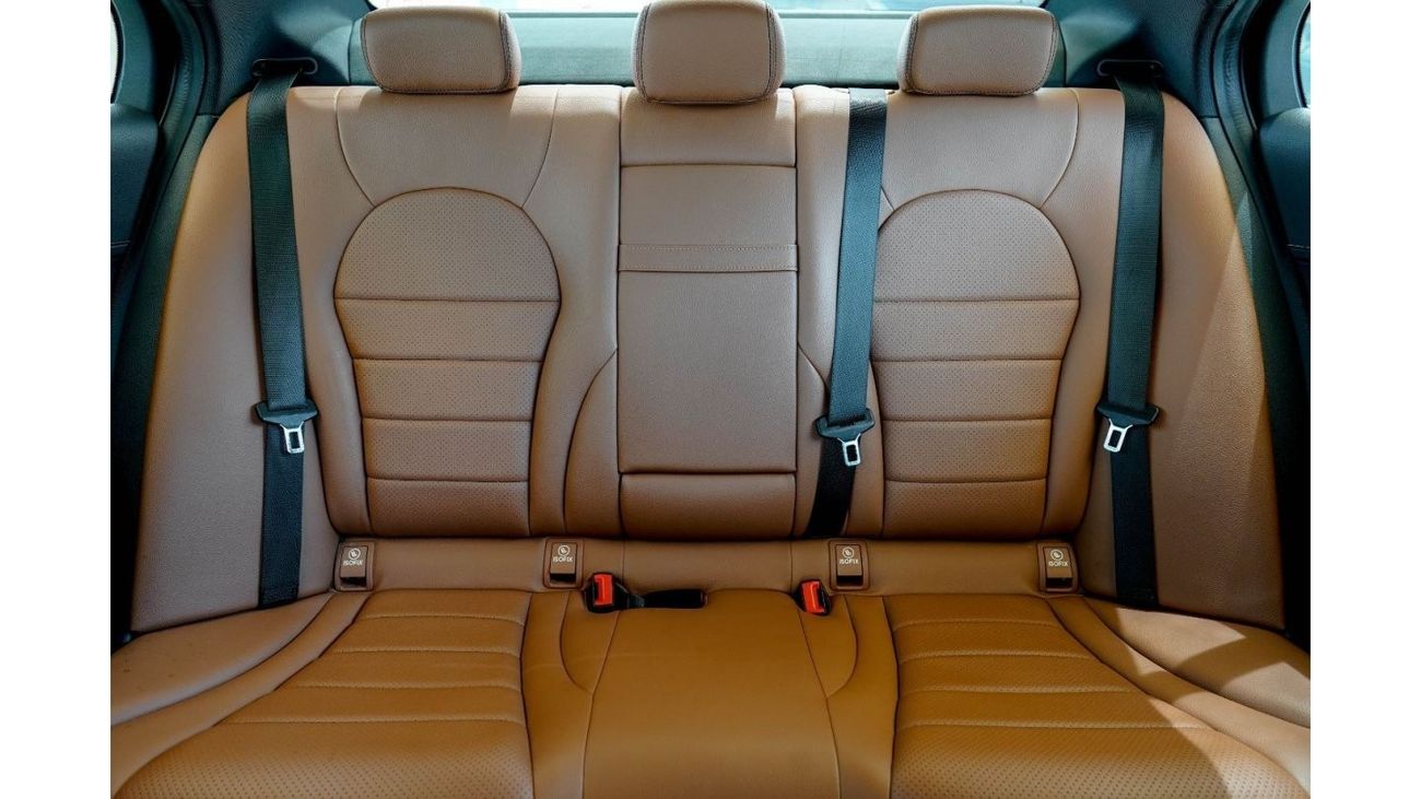 مرسيدس بنز C 200 بريميوم