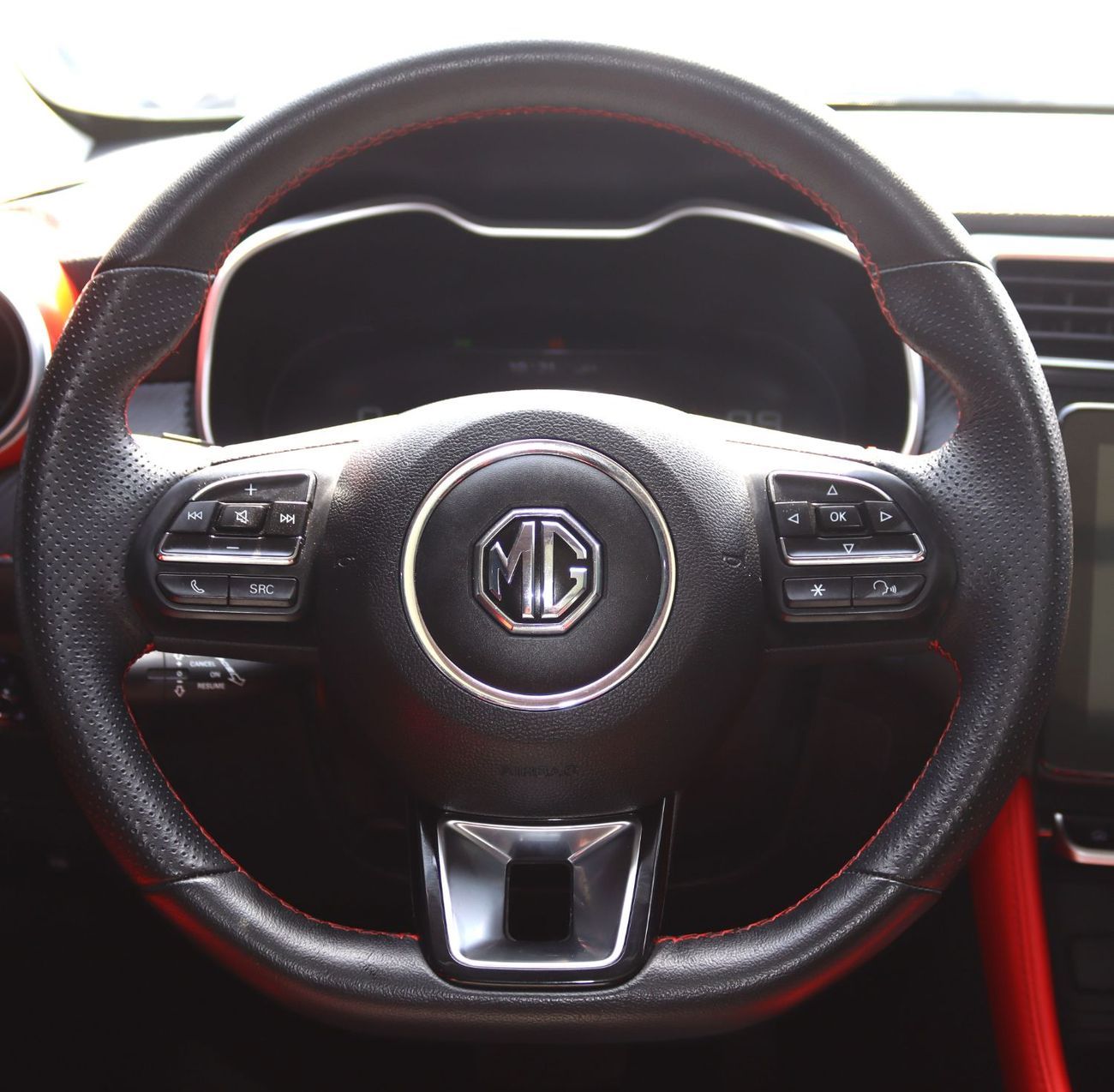 أم جي ZS MG ZS 2023 Full option - GCC- In excellent condition -Engine 1.5L - KM 86000 - PRICE 45000 AED