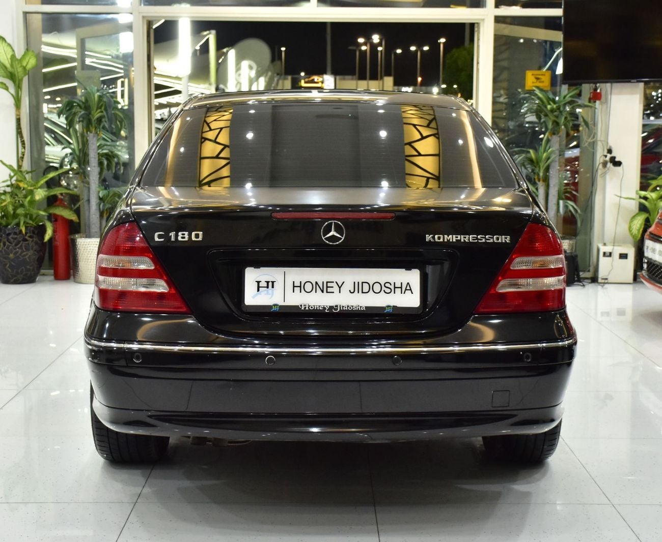 مرسيدس بنز C 180 EXCELLENT DEAL for our Mercedes Benz C180 Kompressor ( 2007 Model ) in Black Color GCC Specs