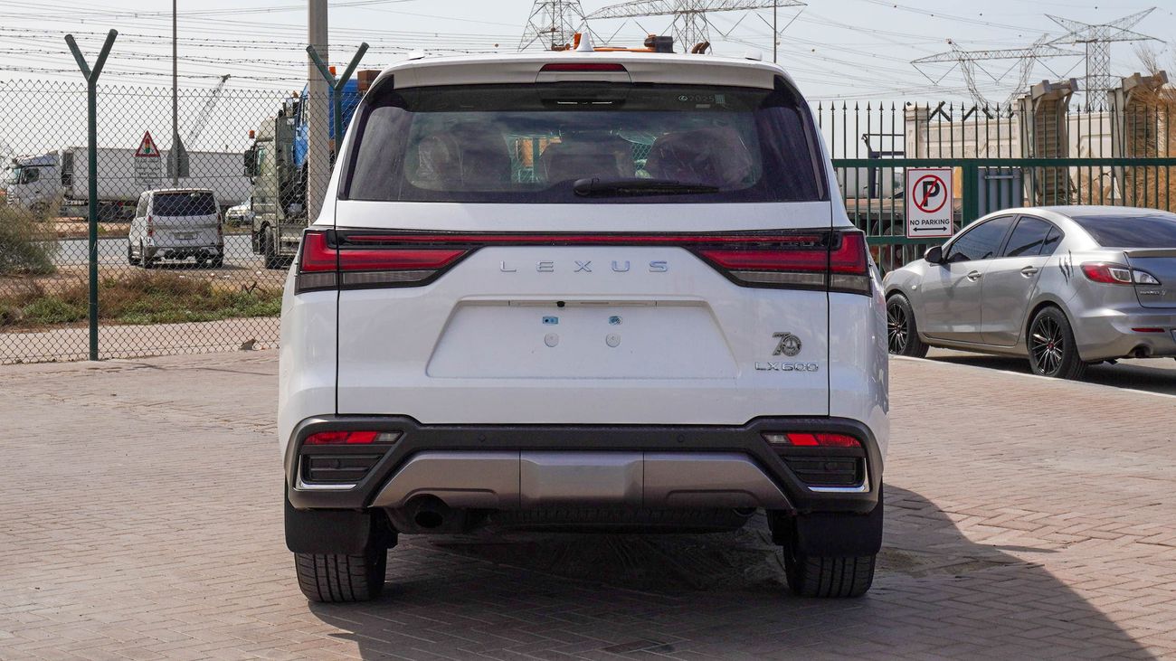 لكزس LX 600 3.5L V6