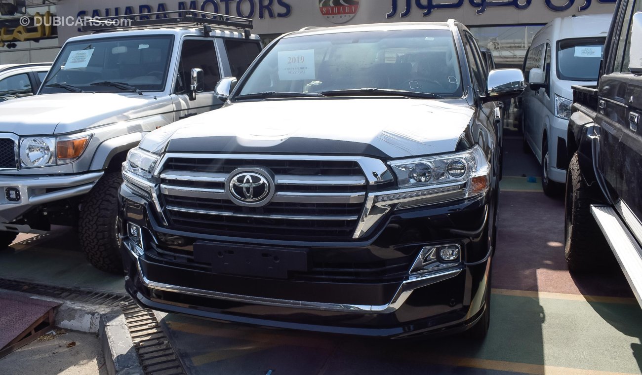 Toyota Land Cruiser GXR Platinum V8