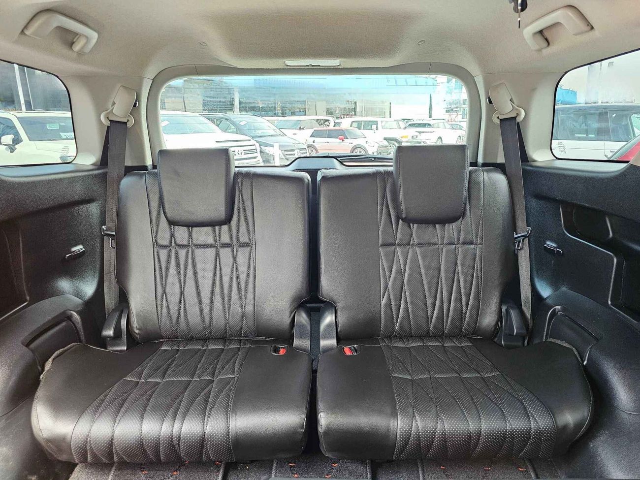 Toyota Fortuner EXR /V4/ BLACK EDITION/ 4WD/ DVD REAR CAMERA/ LEATHER SEATS/ LOW MILEAGE/ 1316 MONTHLY/ LOT#102957