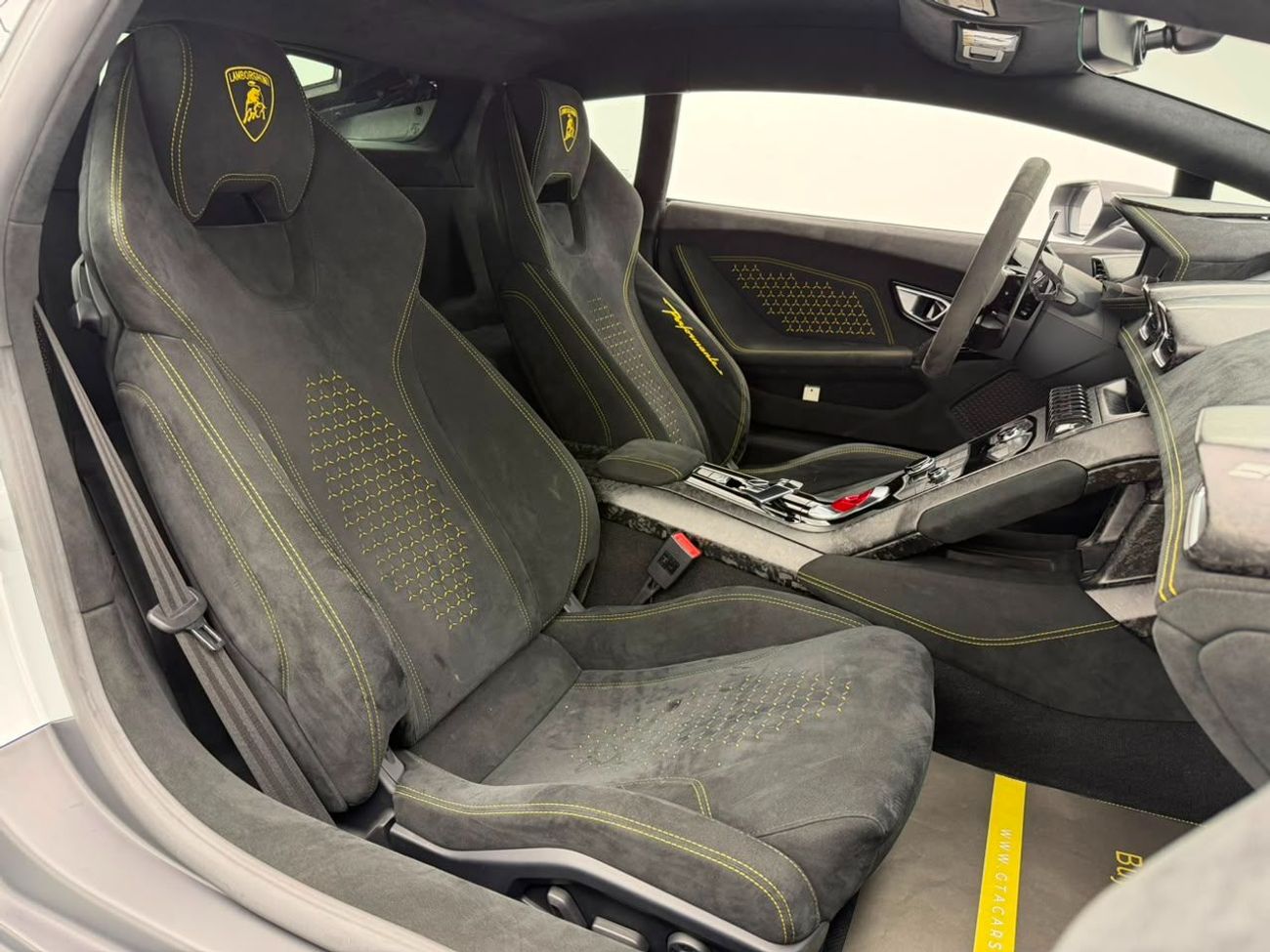 Lamborghini Huracan PERFORMANTE