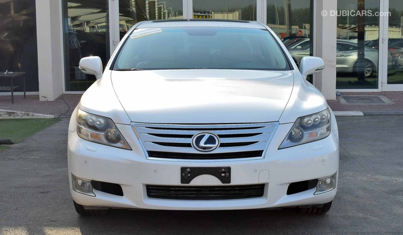 لكزس LS 600 Lexus LS 600H - HYBRID Full Service History GCC