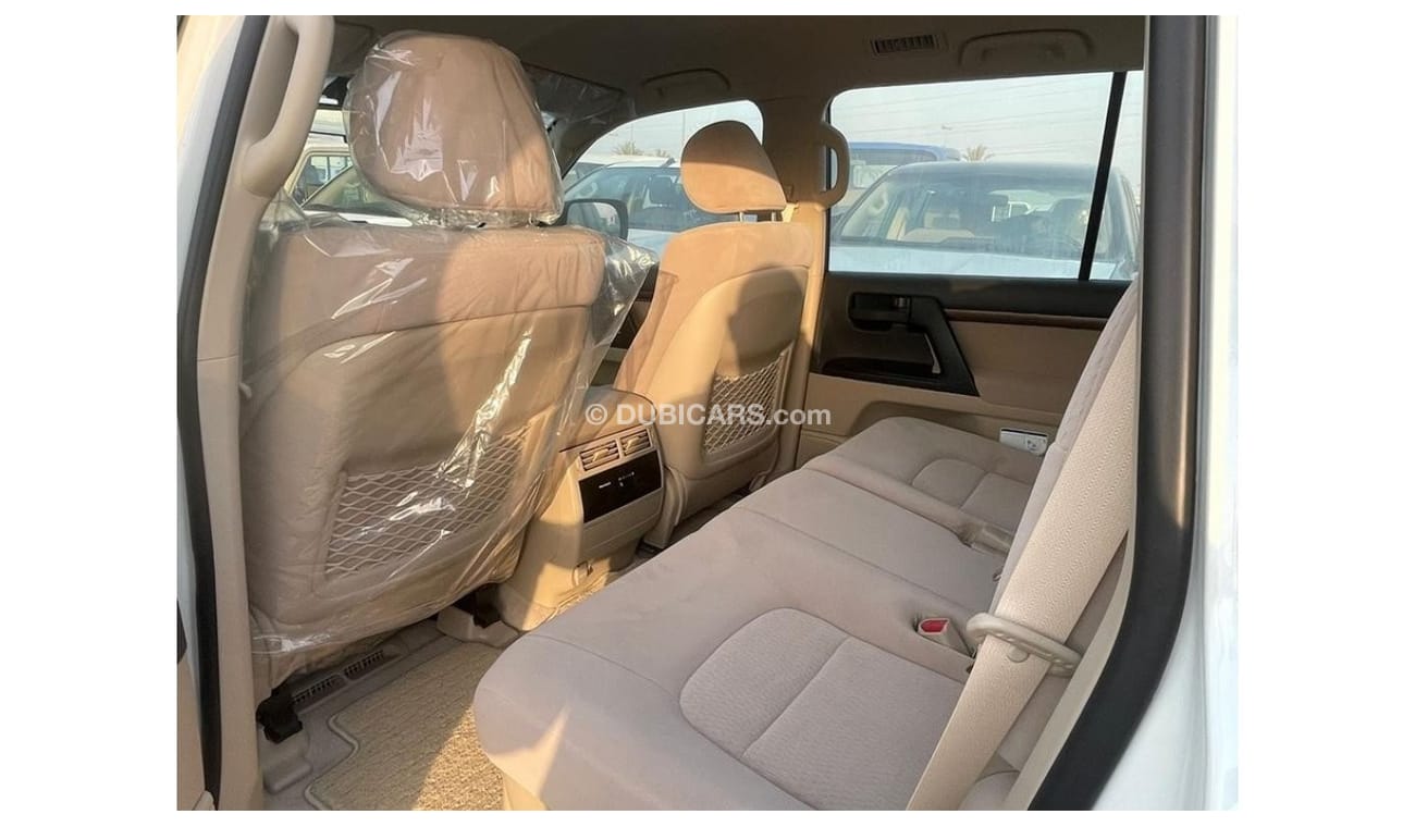 Toyota Land Cruiser V6 WITH ELECTRIC SEATS