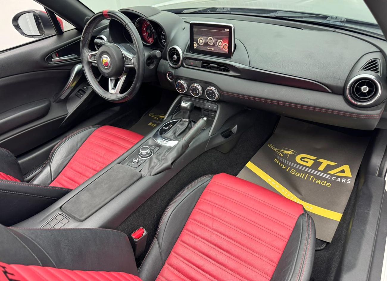 أبارث 124 سبائیدر 2018 Abarth 124 Spider, Service History, 1 Year Warranty, Excellent Condition, GCC