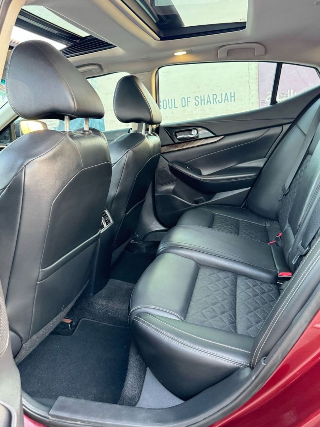 Nissan Maxima SR 3.5L R 3.5L in excellent condition and requires no expenses