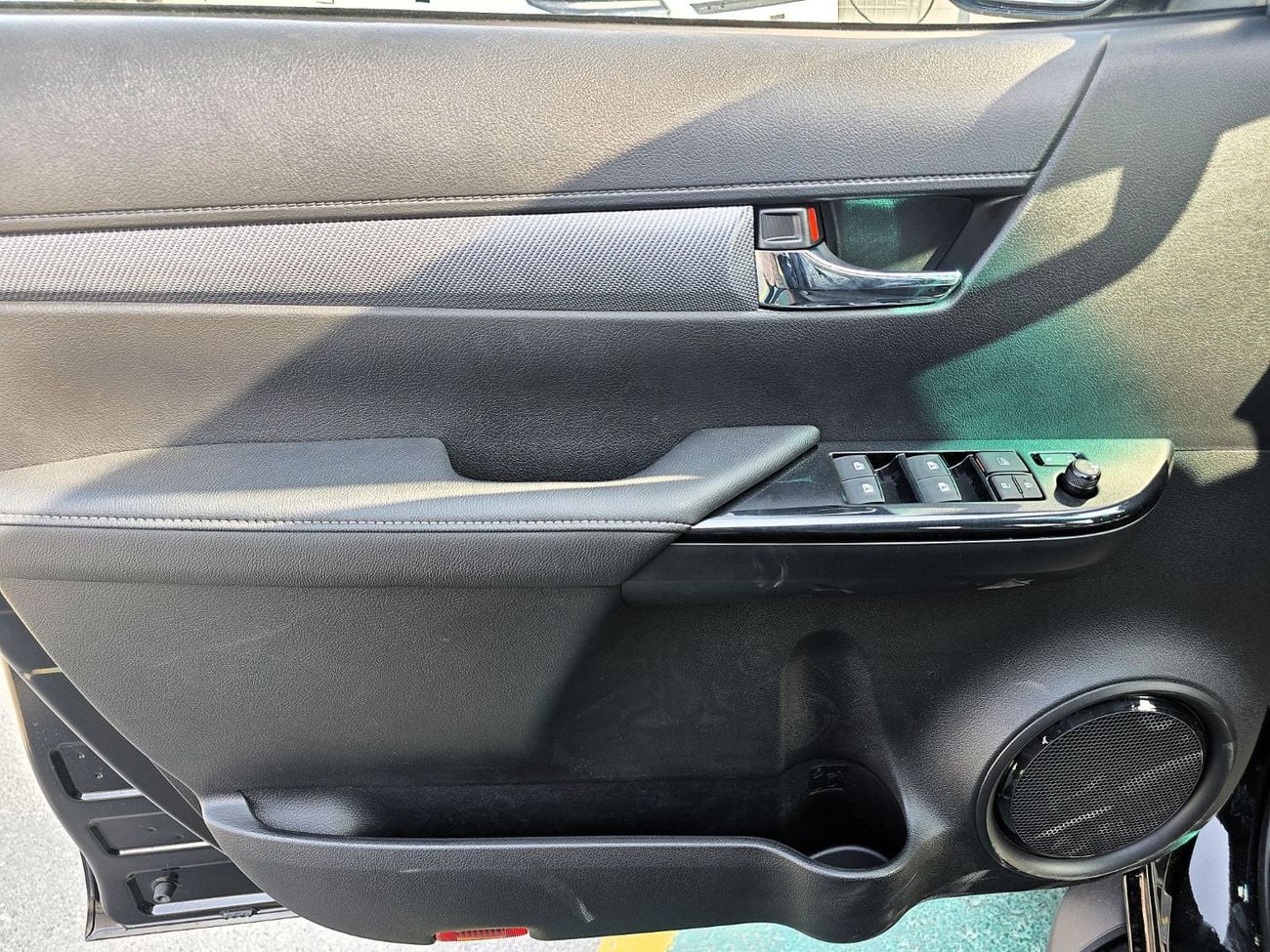 تويوتا هيلوكس GR Sport 2.8L