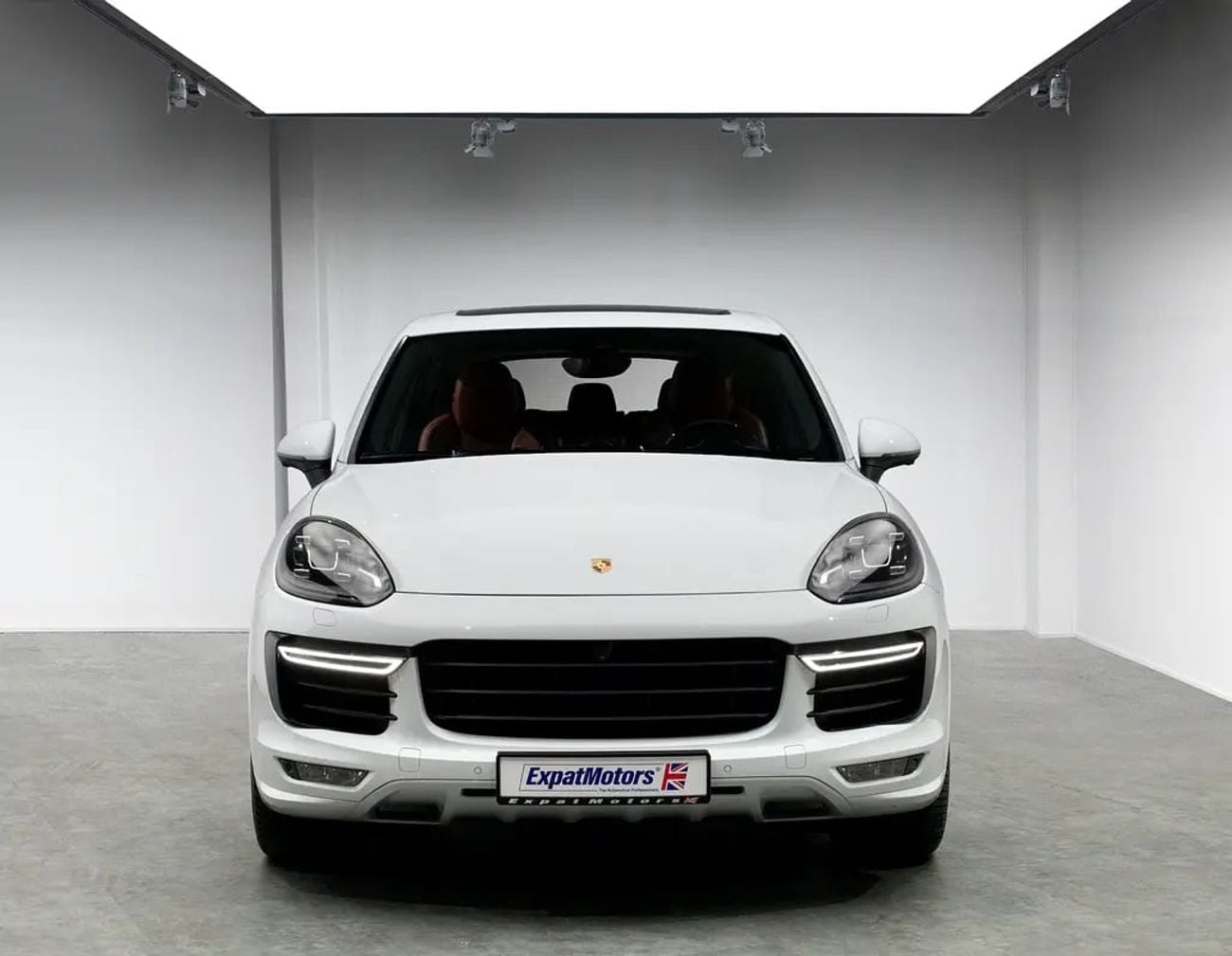 Porsche Cayenne GTS Unlimited KMs Warranty • FDSH • GCC Spec