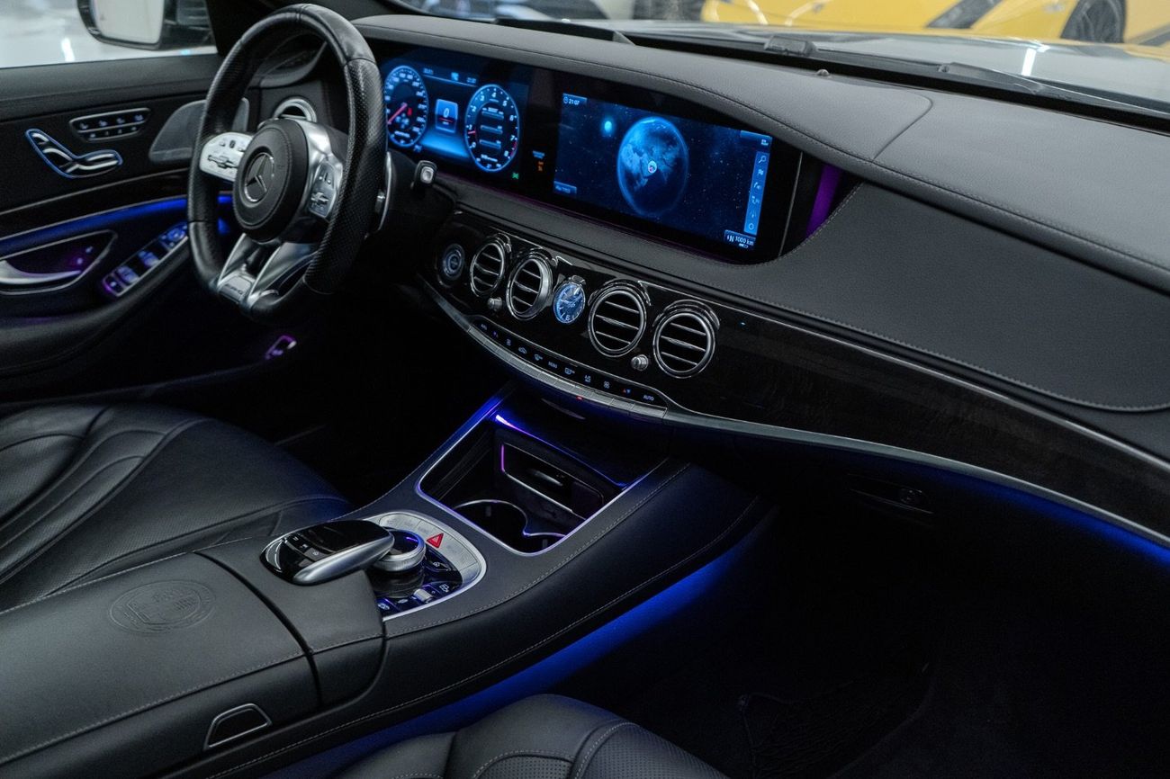 مرسيدس بنز S 63 AMG 2018 Mercedes S63, V8 Biturbo 4Matic+, Warranty, Excellent Condition, Korean Specs