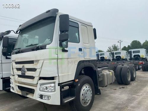 Sinotruk HOWO Sinotruk Howo 6x4 400 HP Cargo Chassis MY-2025