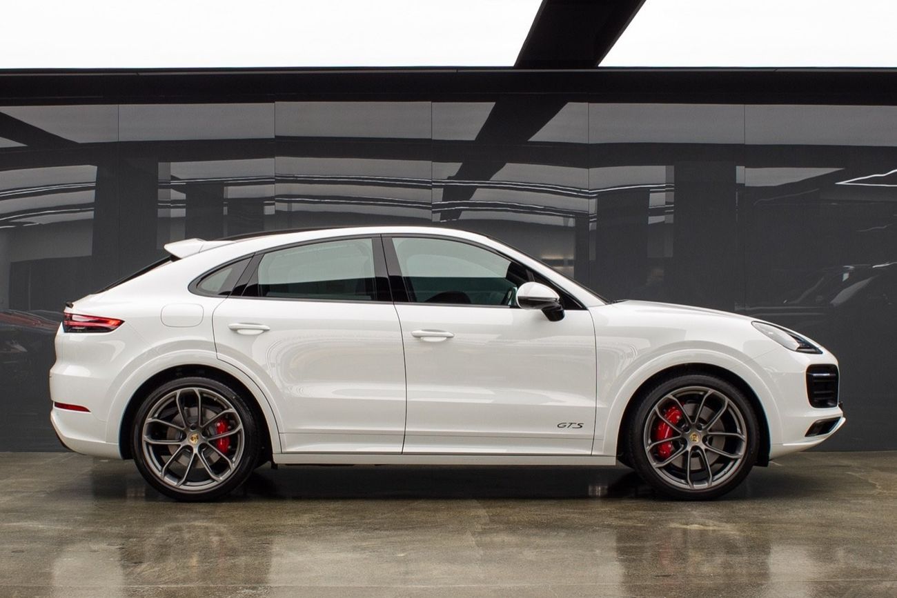 Porsche Cayenne Gcc | Dealer Warranty