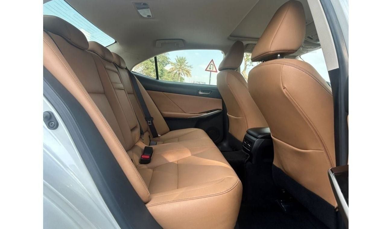 Lexus IS300 Excellence 2.0L LEXUS IS300 2019 GCC AL FUTTAIM LOW MILEAGE SINGLE OWNER IN MINT CONDITION
