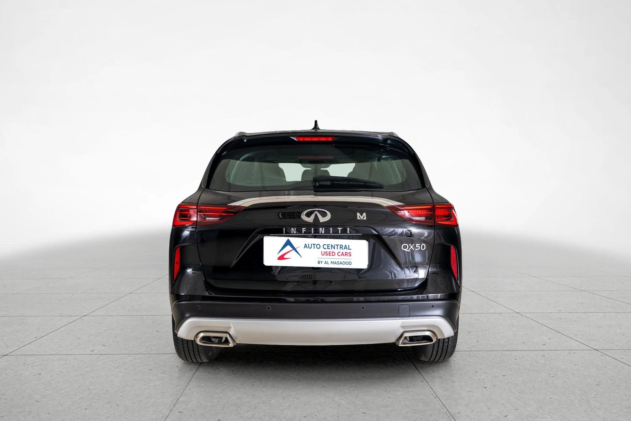 إنفينيتي QX50 LUXE 2.0