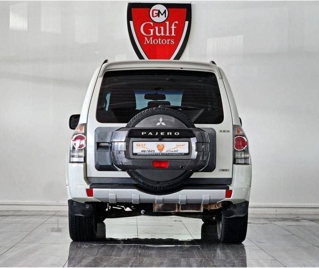 Mitsubishi Pajero PLATINUM 3.8L-6CYL 2DR - FULL OPTION FULLY SERVICE. Al Habtoor Motors