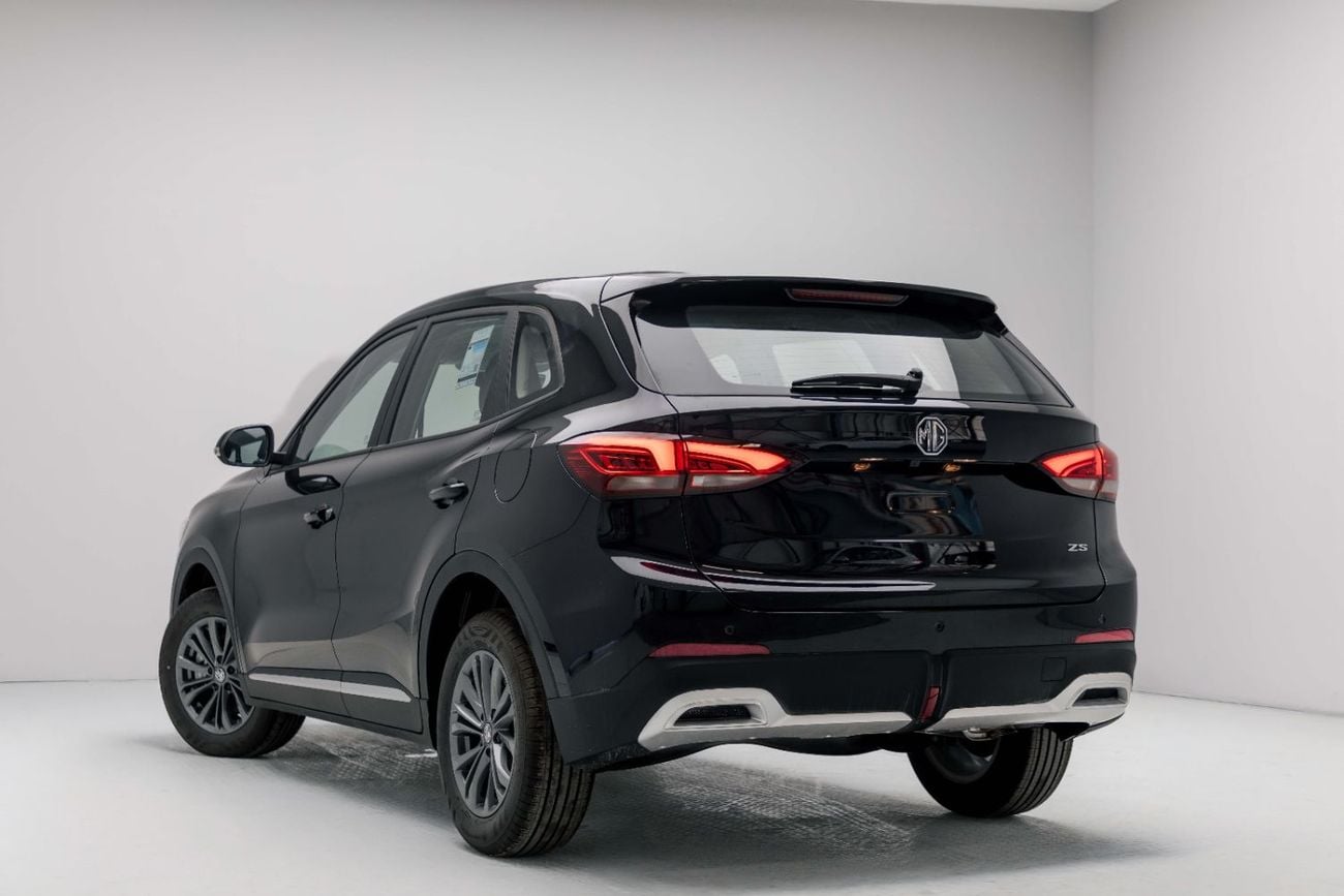 أم جي ZS STD 1.5L - Black Inside Black | Export Only