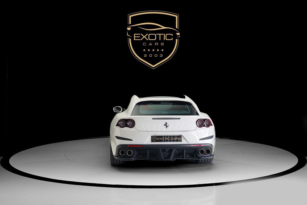 Ferrari GTC4 Lusso T