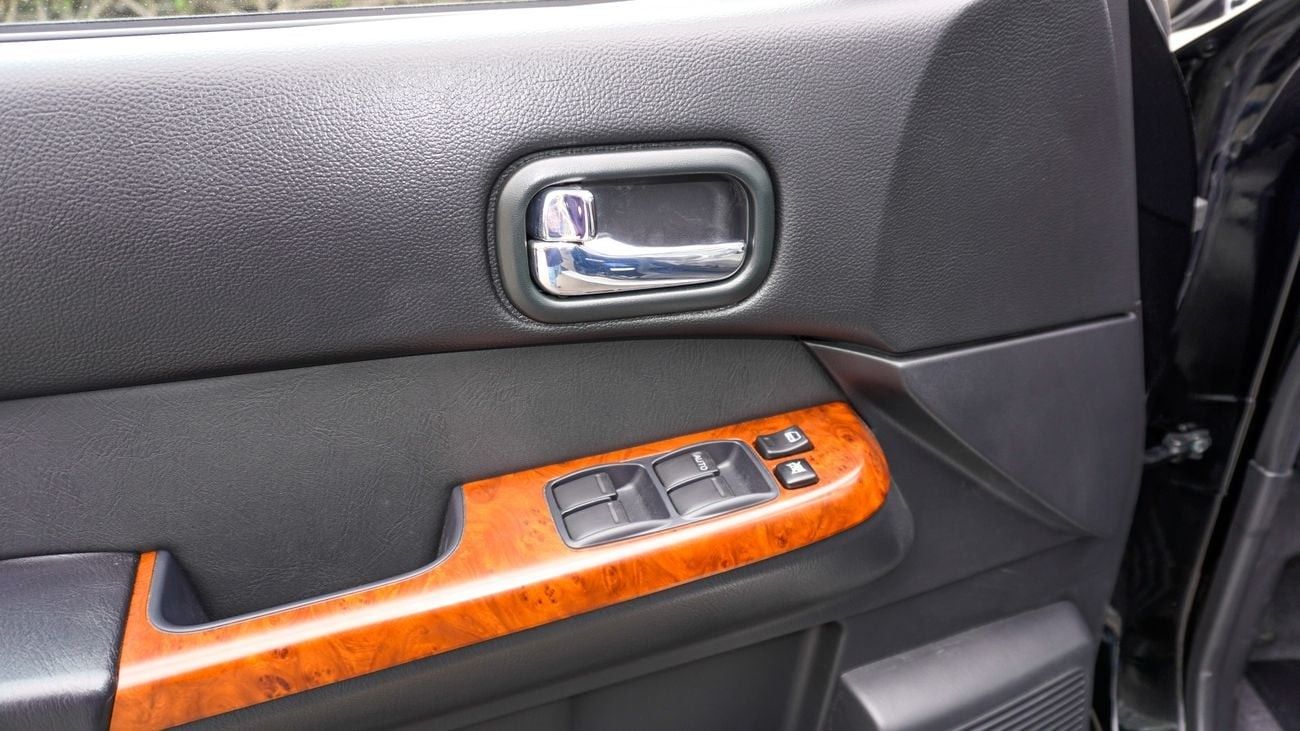 Nissan Patrol Safari Safari 4.8L A/T