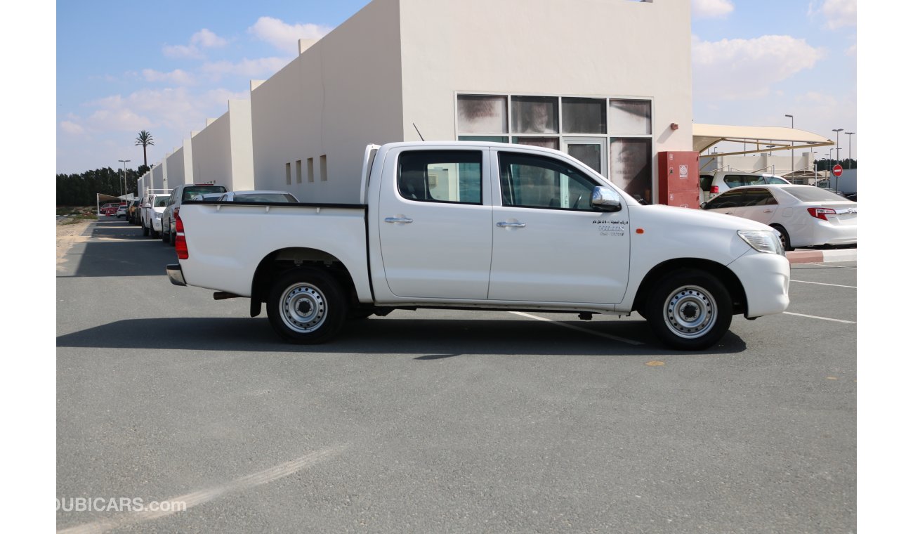 Toyota Hilux GL 2.7 VVTI 4X2 BASIC DOUBLE CABIN PICK UP