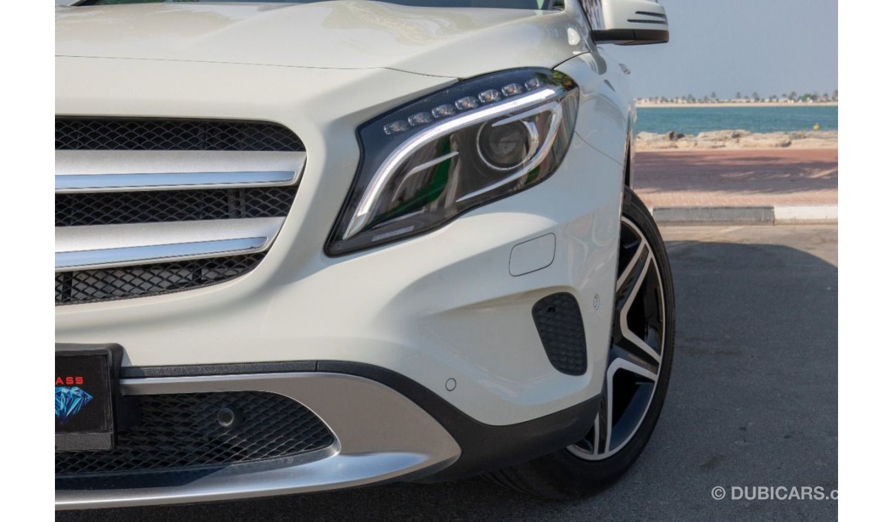 Mercedes-Benz GLA 250 Mercedes GLA 250 V4 GCC 2016 Full Options panoramic, Accident Free ،