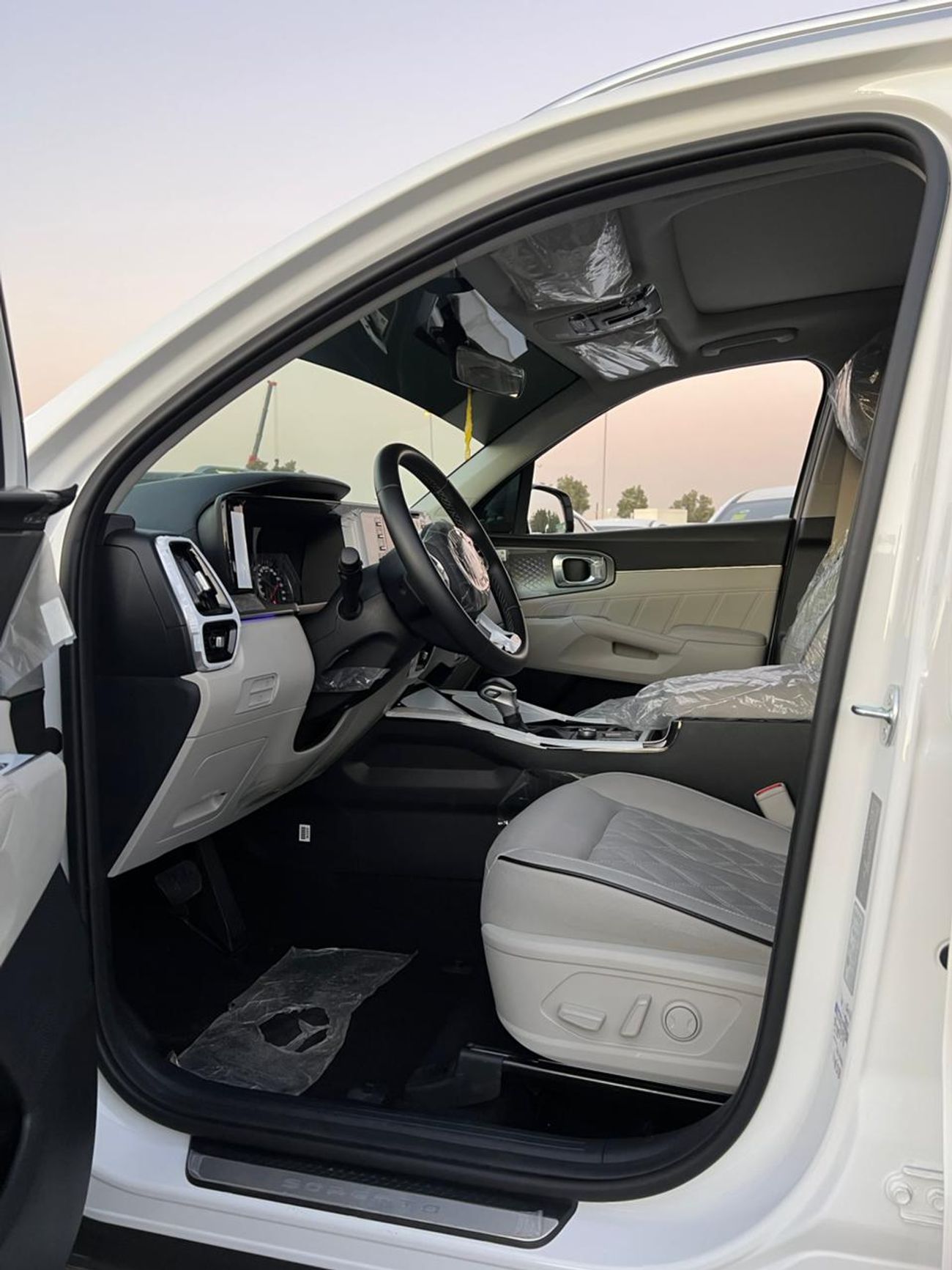 كيا سورينتو Std 2.5L AWD