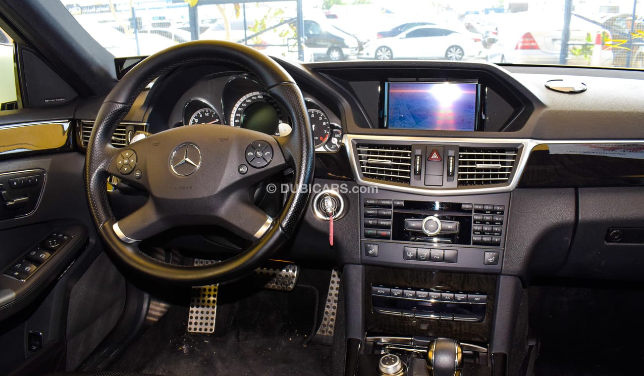 Mercedes-Benz E 63 AMG 6. 3 L V8