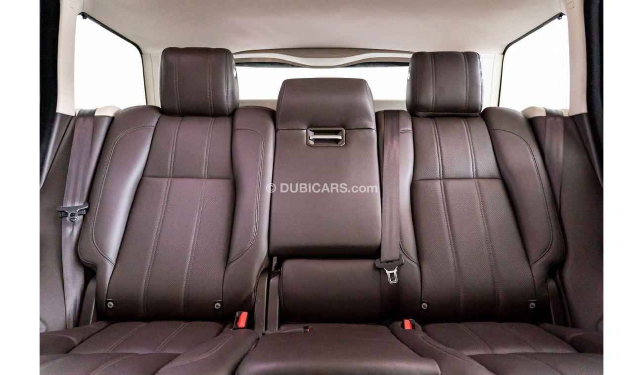 Land Rover Range Rover 2015 Range Rover Vogue SE / 5.0L V8 Supercharged / Full Service History