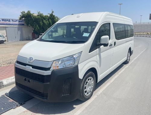 Toyota Hiace DLS HIGH ROOF TOYOTA HIACE COMMUTER ,DIESEL ENGINE 2800 CC ,10 SEATER ,RIGHT HAND DRIVE