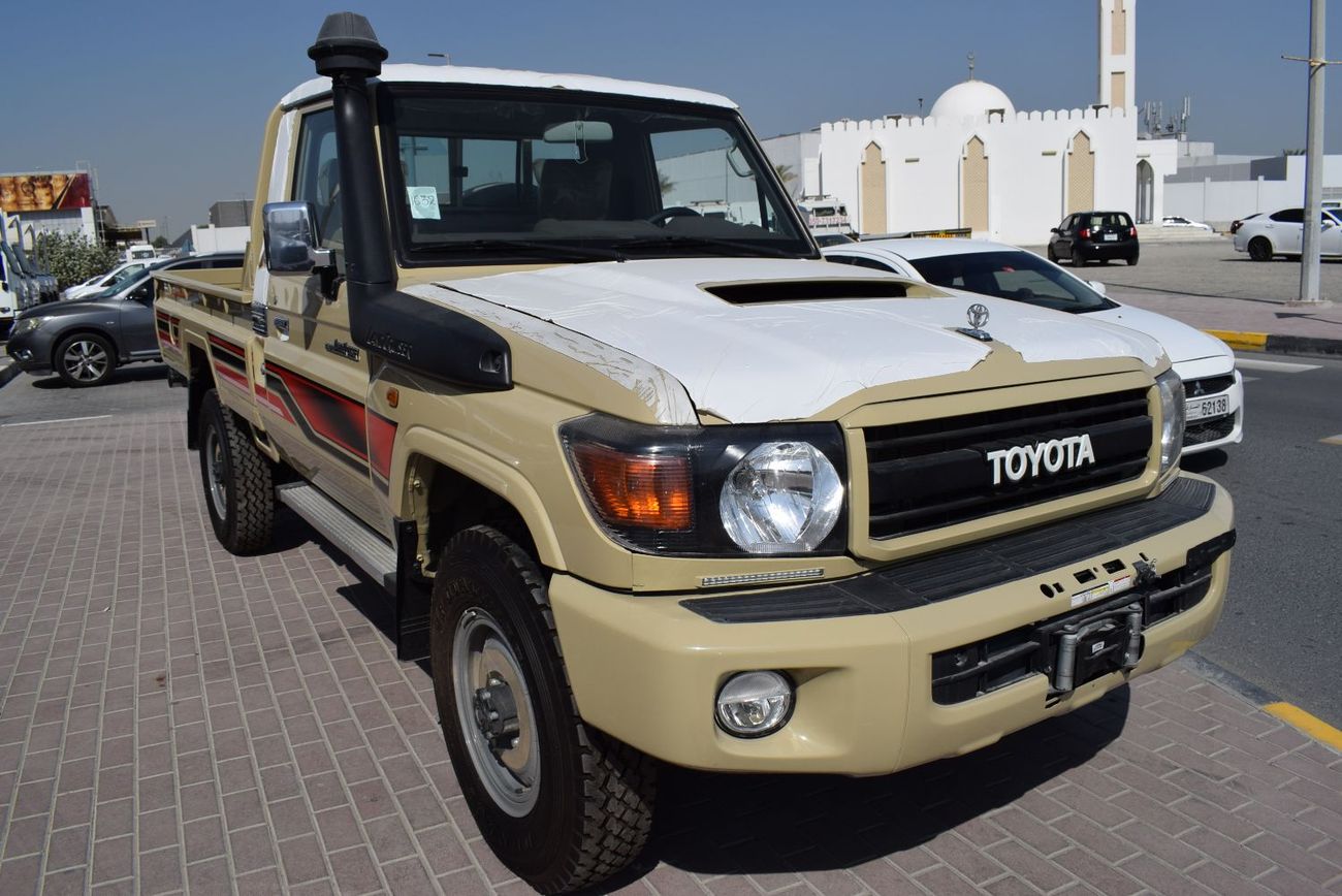 Toyota Land Cruiser Pick Up Toyota Landcruiser S/C Pick Up LX, Diesel, Model:2025