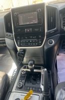 Toyota Land Cruiser GXR Land Cruiser ,Fuel Diesel ,Capacity 4500 cc ,Right Hand Drive ,For Export Only