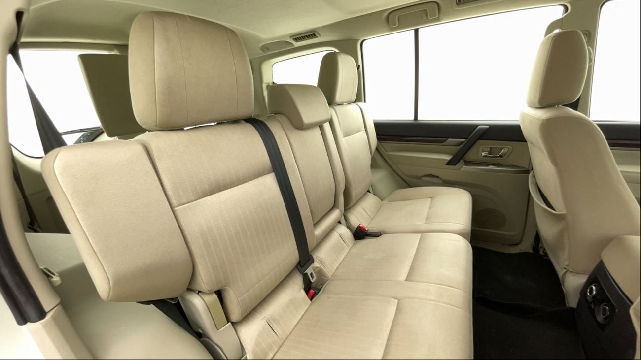 ميتسوبيشي باجيرو 3L 2022 | 0 DP | 1091/Month | 30 Day Return | Service History