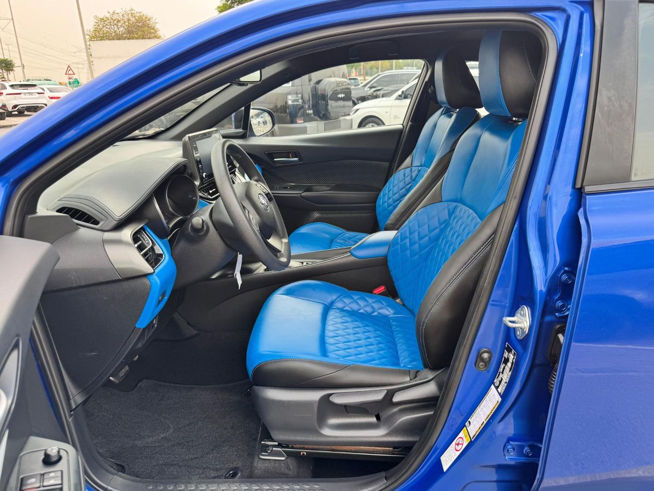 Toyota C-HR STD (NON GCC)
