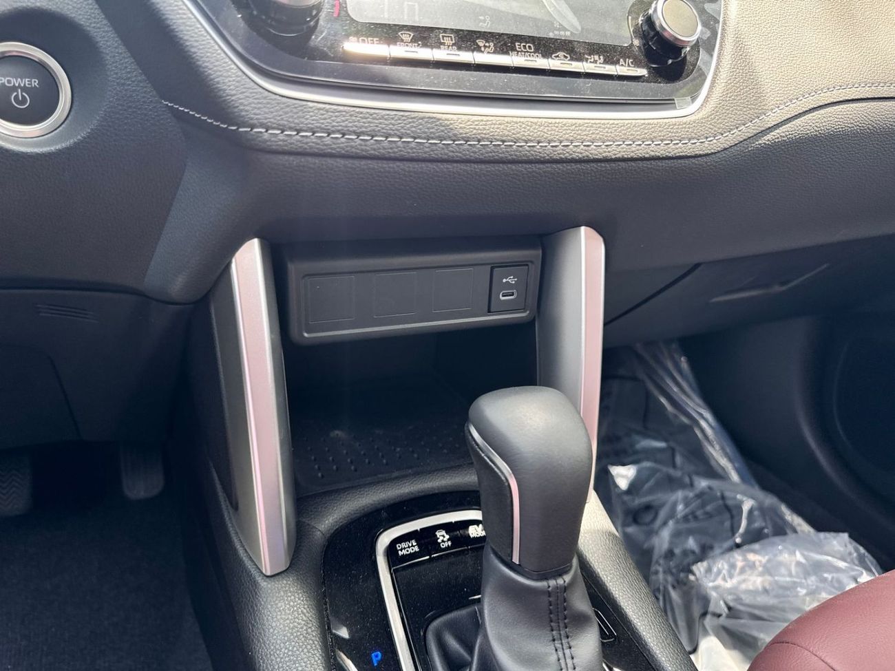 Toyota Corolla Cross 1.8L GLI (HEV)