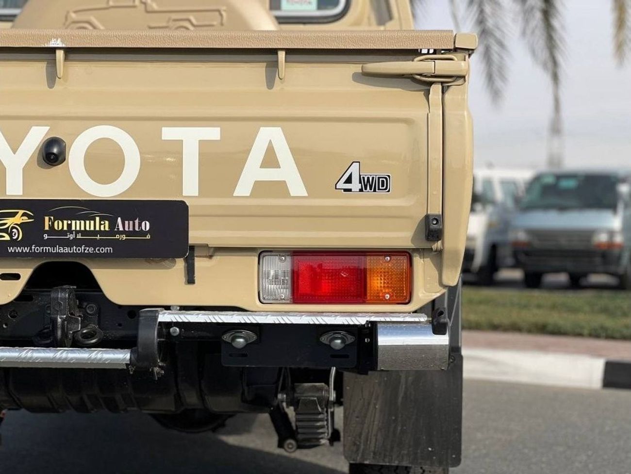 Toyota Land Cruiser Pick Up LC79 2.8L DSL A/T D/C // 2025 // FULL OPTION WITH RADAR , LED LIGHT , DVD & BACK CAMERA // SPECIAL O