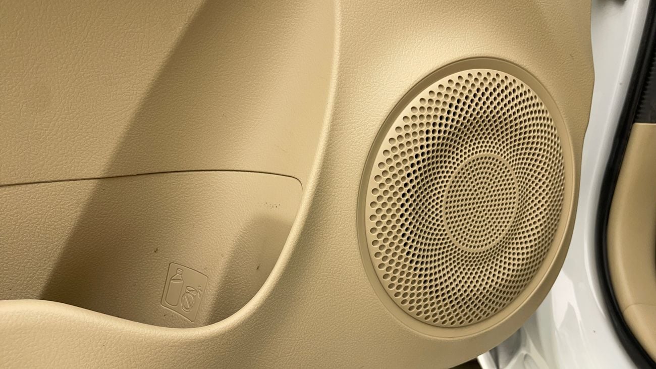 تويوتا يارس SE 1.5 | بدون دفعة مقدمة | اختبار القيادة في المنزل