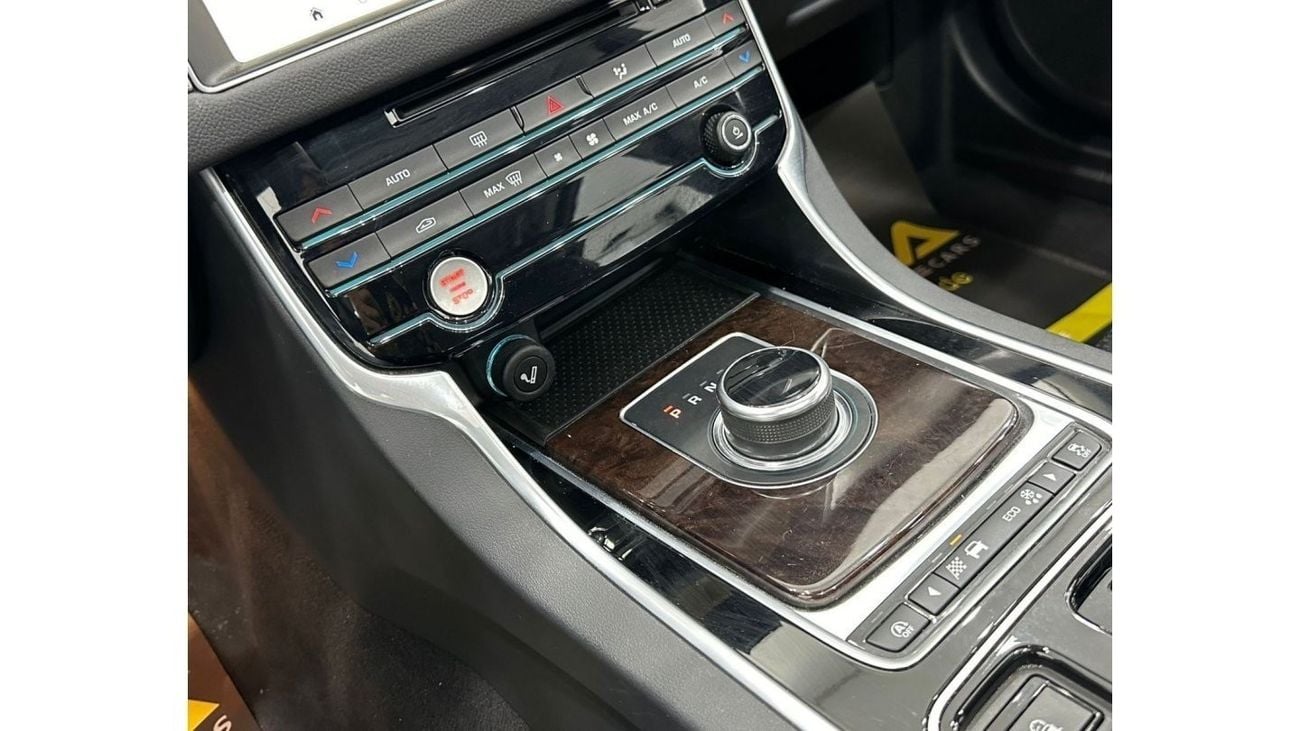 Jaguar XF Pure 2018 Jaguar XF 25t, Sep 2024 AAA Warranty, Service History, Excellent Condition, GCC