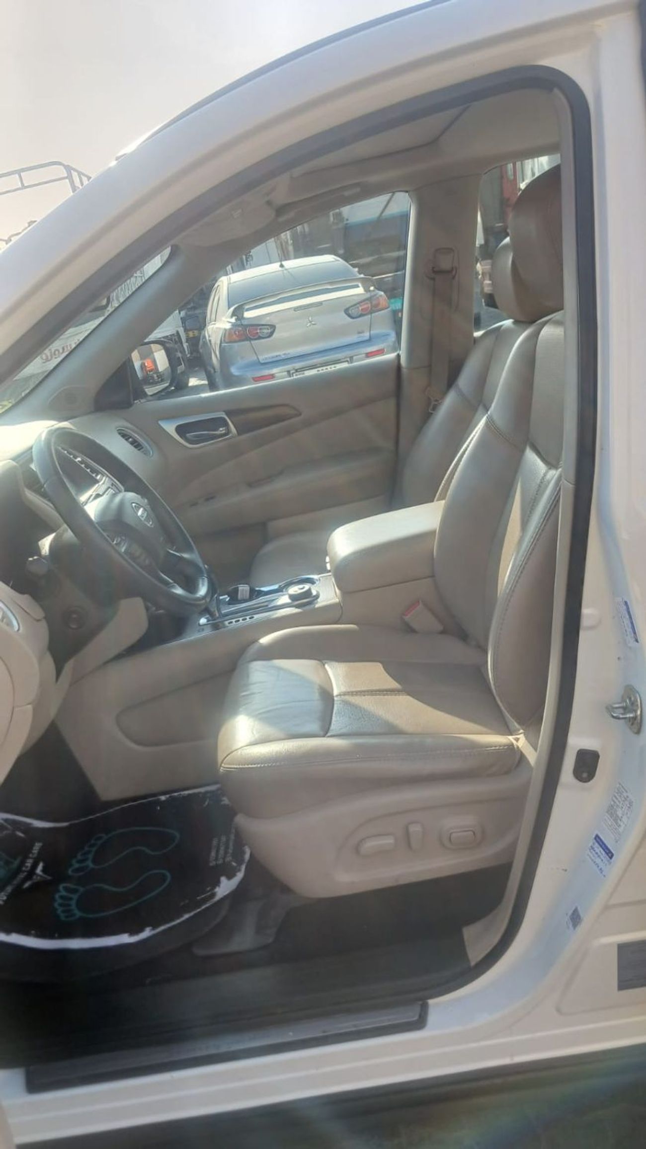 Nissan Pathfinder SL 3.5L (260 HP) 4WD