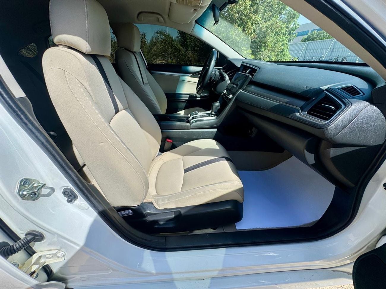 Honda Civic LX 2.0L 730-Monthly l GCC l Cruise, Camera. GPS l Accident Free