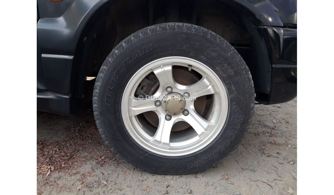 Suzuki Escudo Suzuki Escudo RIGHT HAND DRIVE (Stock no PM 233 )