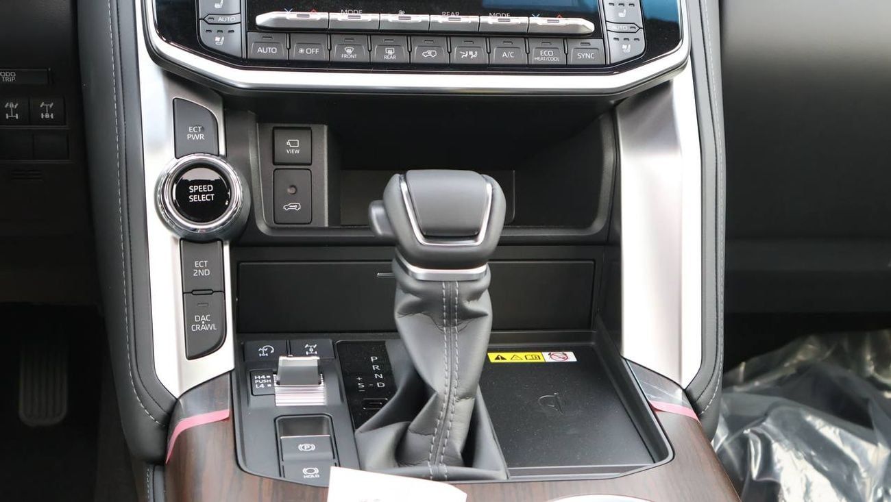 تويوتا لاند كروزر VX 4.0L PTR A/T // 2025 // HIGH OPTION WITH 360 CAMERA , HEATER&COOLING SEATS // SPECIAL OFFER // BY