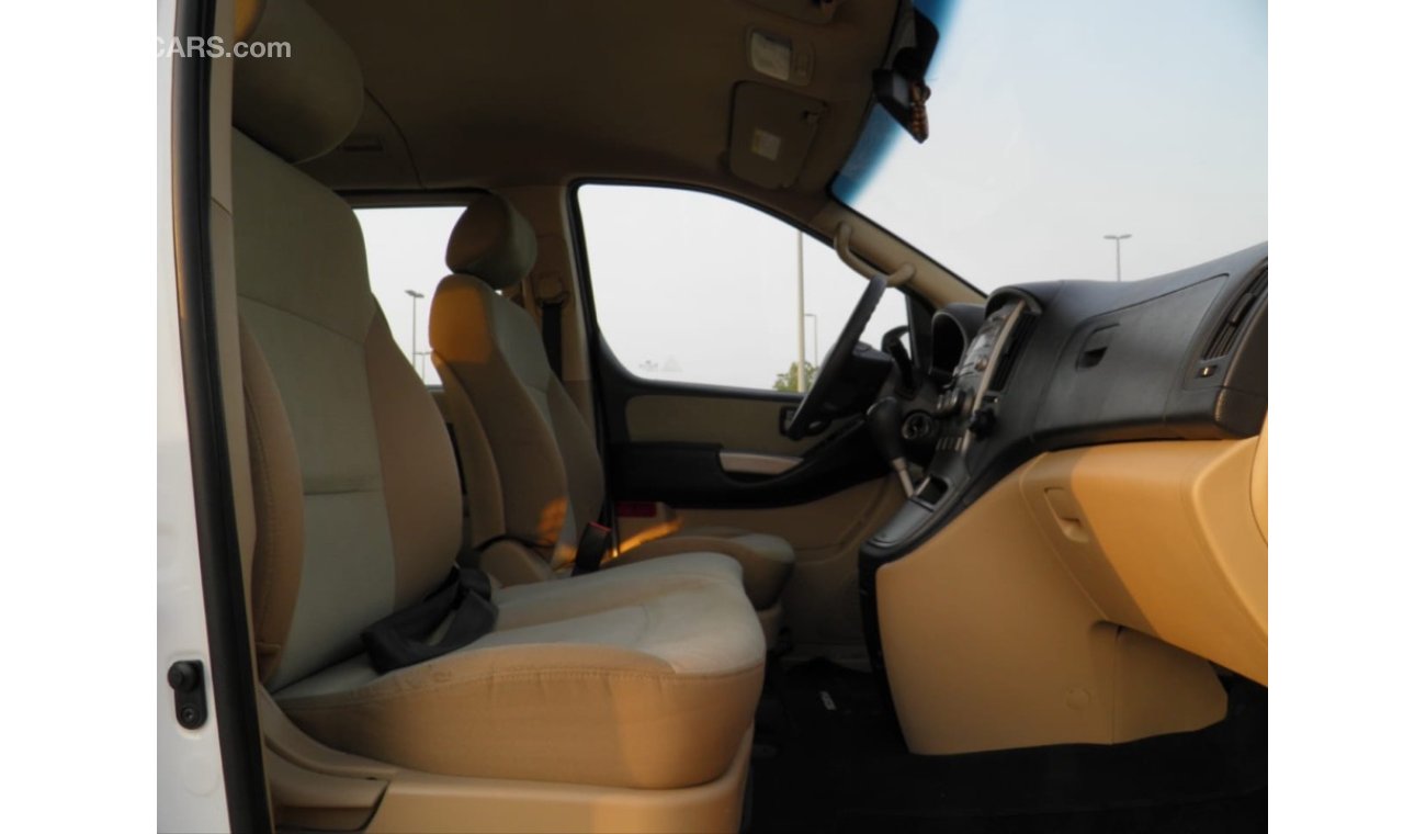 Hyundai H-1 2015 9 seats Ref #446