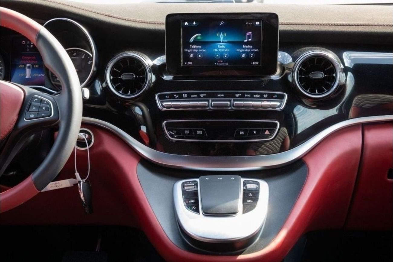 Mercedes-Benz V 250 2022 Mercedes Benz V250 VIP Luxury 2.0 - Black inside Dark Rose | Export Only