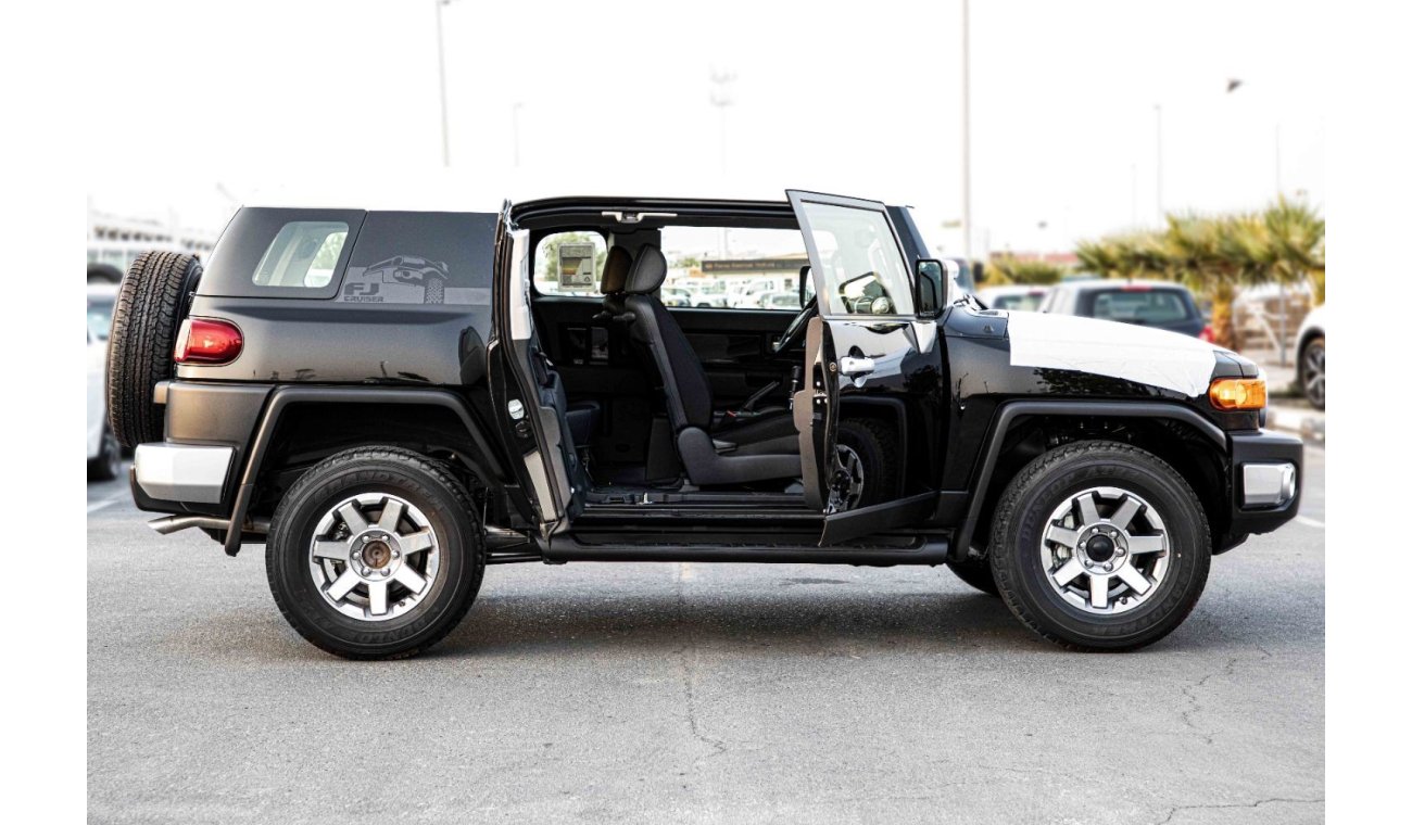 تويوتا إف جي كروزر 2022 Toyota FJ Cruiser 4.0L AT GXR | Export Only