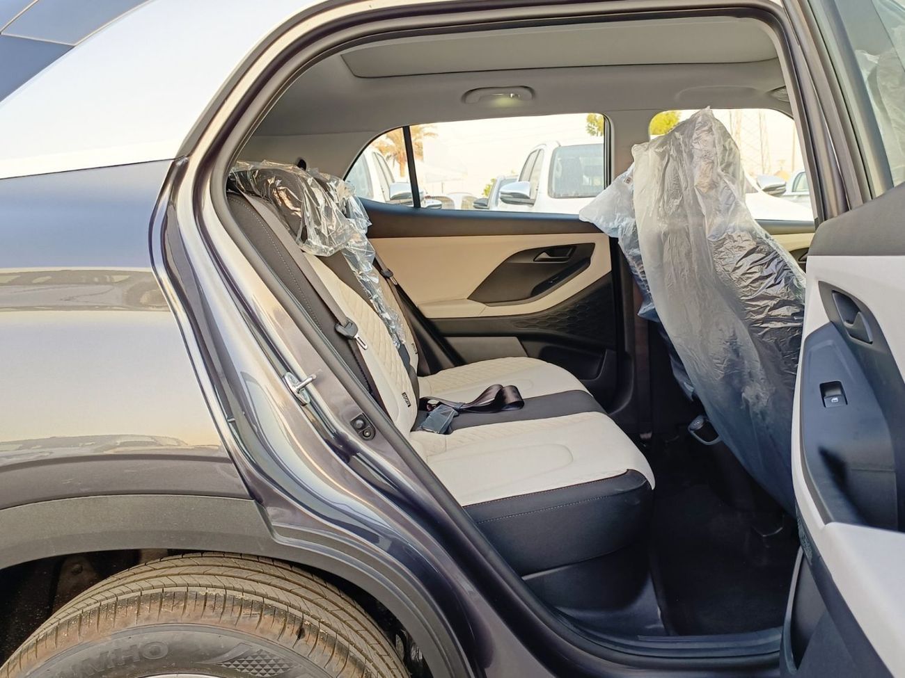 Hyundai Creta PREMIER PLUS/1.5L V4 A/T/FULL OPTION/8" DISPLAY AUDIO/RR CAMERA/PUSH START PANAROMIC SUNROOF/CODE# C