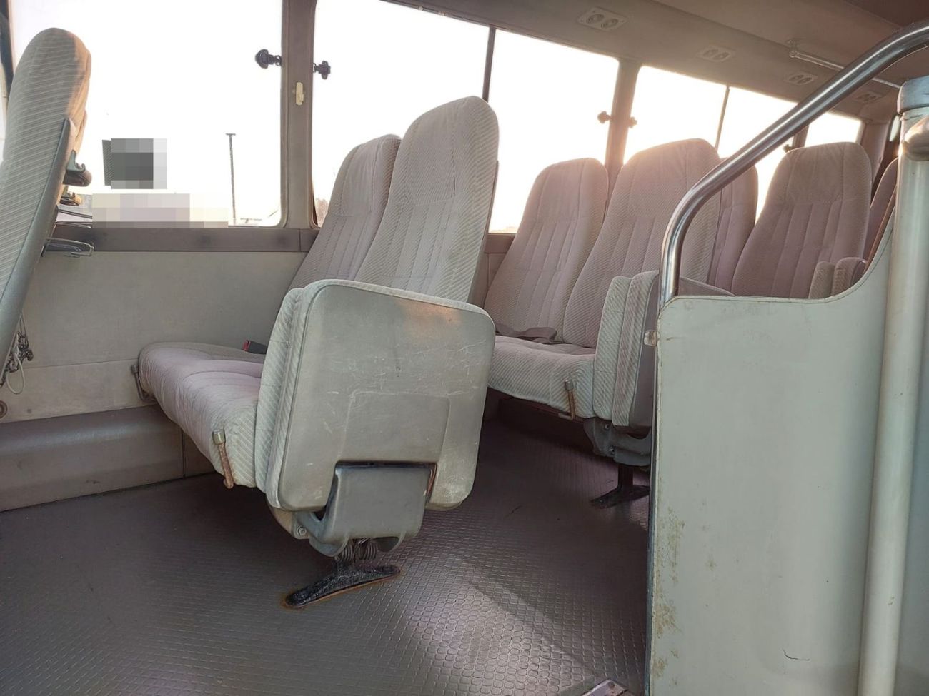 Toyota Coaster TOYOTA COASTER BUS RHD 1999 MODEL 4.1 L DIESEL AUTOMATIC(PM05798)