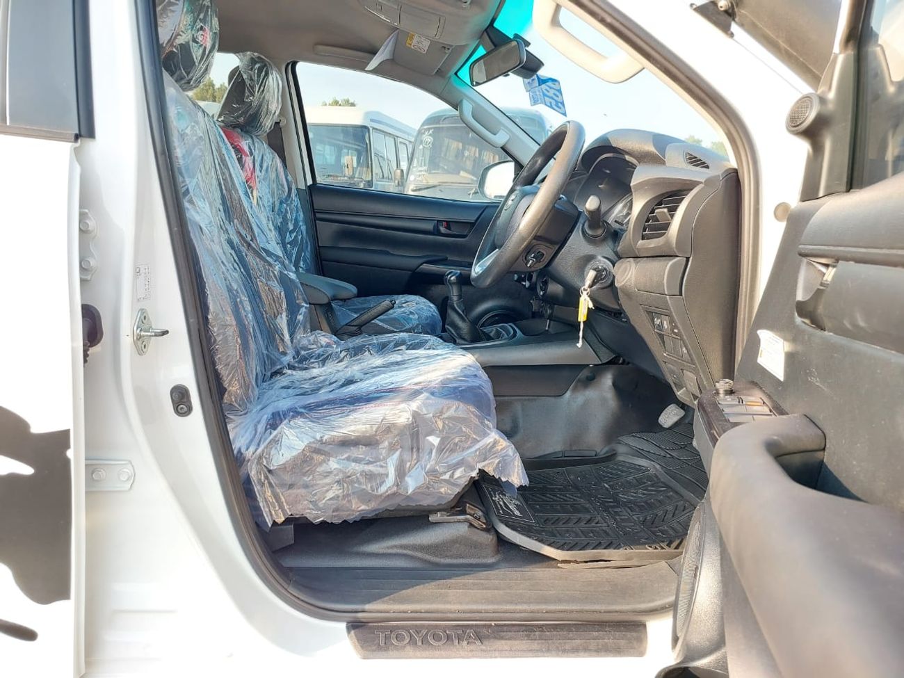 تويوتا هيلوكس TOYOTA HILUX PICK UP RHD 2021 MODEL 2.8 L DIESEL MANUAL(PM262588)