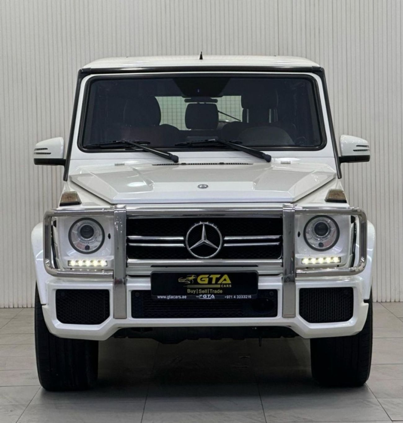 مرسيدس بنز G 63 AMG Std 5.5L 2014 Mercedes Benz G63 AMG, Service History, Carbon Fiber Package, Low Kms, GCC
