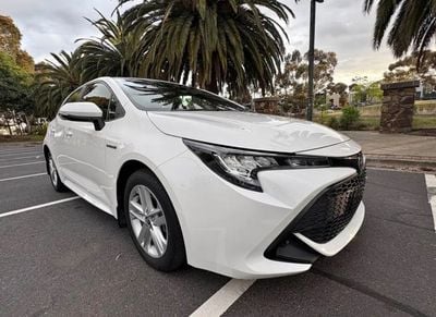 Toyota Corolla HATCHBACK HYBRID 1.8 PETROL