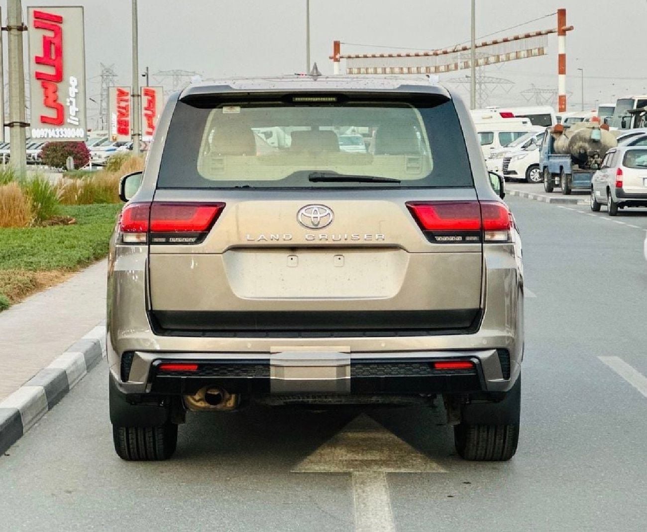 تويوتا لاند كروزر 2023 Model GXR V6 LC300 Full Option Car Very Clean And Perfect Condition