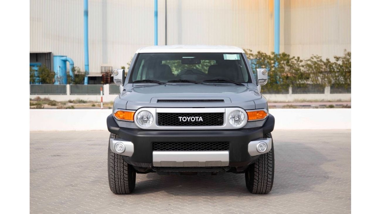 Toyota FJ Cruiser 2023 Toyota FJ Cruiser 4.0 Xtreme V 2 Air Bag - Grey inside Grey | Export Only